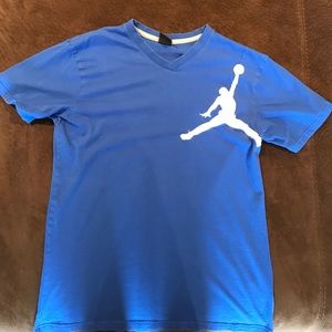 Jordan blue V-Neck T-shirt